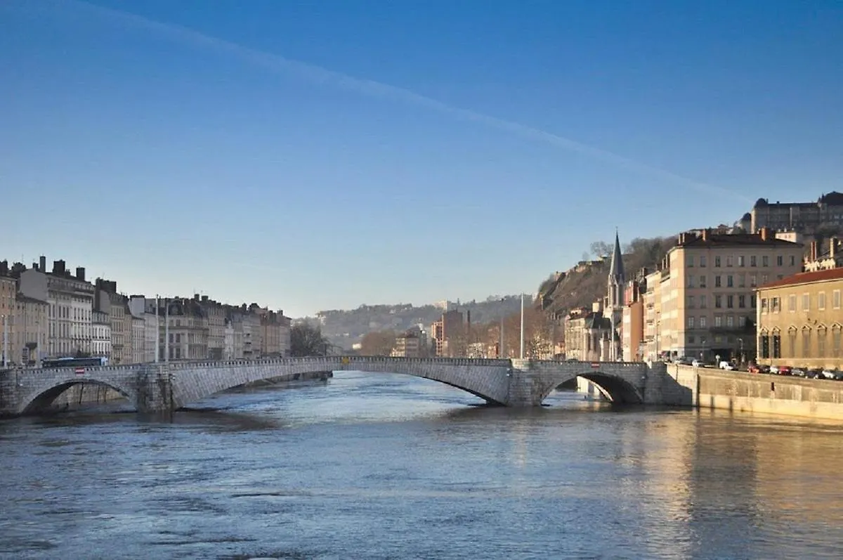 Studio Villeurbanne location